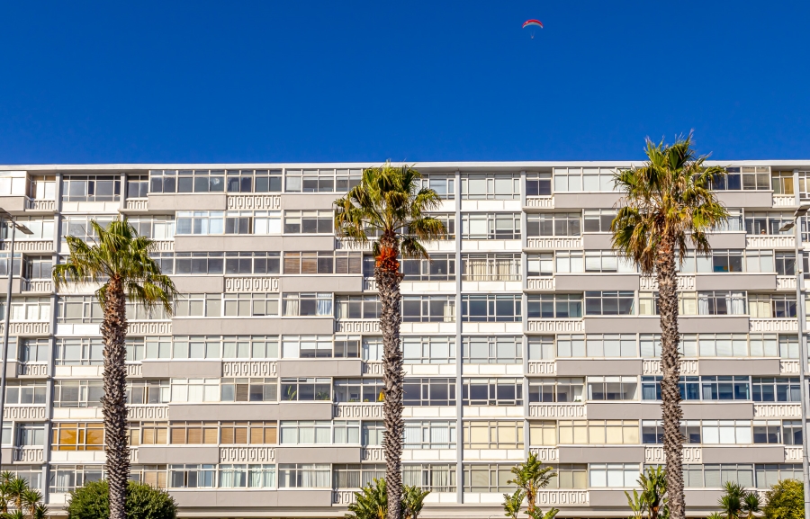 1 Bedroom Property for Sale in Sea Point Western Cape